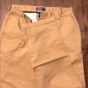 Izod Pants - IZOD slim fit chino khakis 32x34 Izod Pants - IZOD slim fit chino khakis 32x34